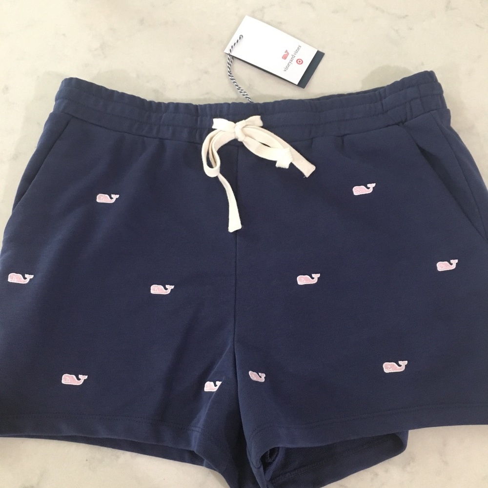 Vineyard Vines women’s shorts